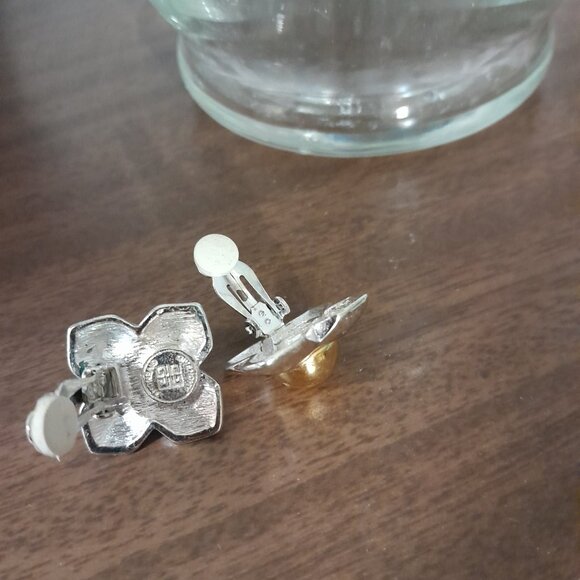 GIVENCHY - Two Toned - Clip On Earrings - Picture 8 of 9
